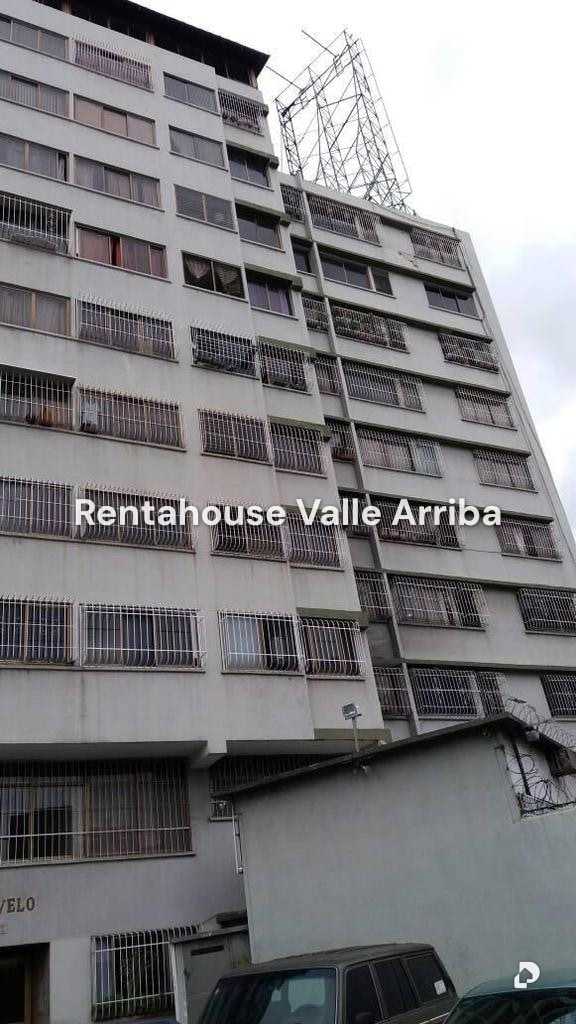 Local comercial en Plaza Venezuela, Caracas – 1