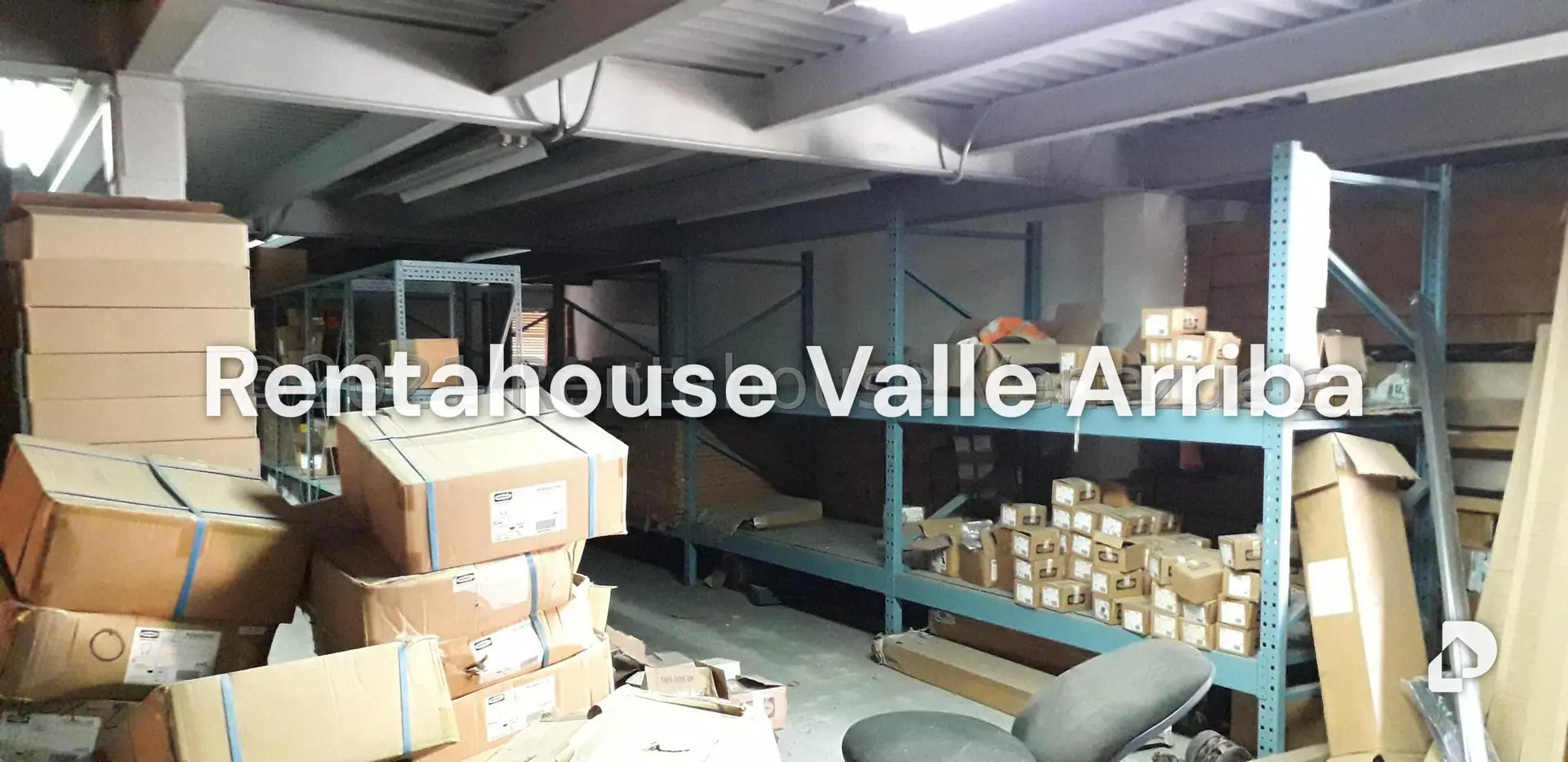 Local comercial en Los Chaguaramos, Caracas – 30