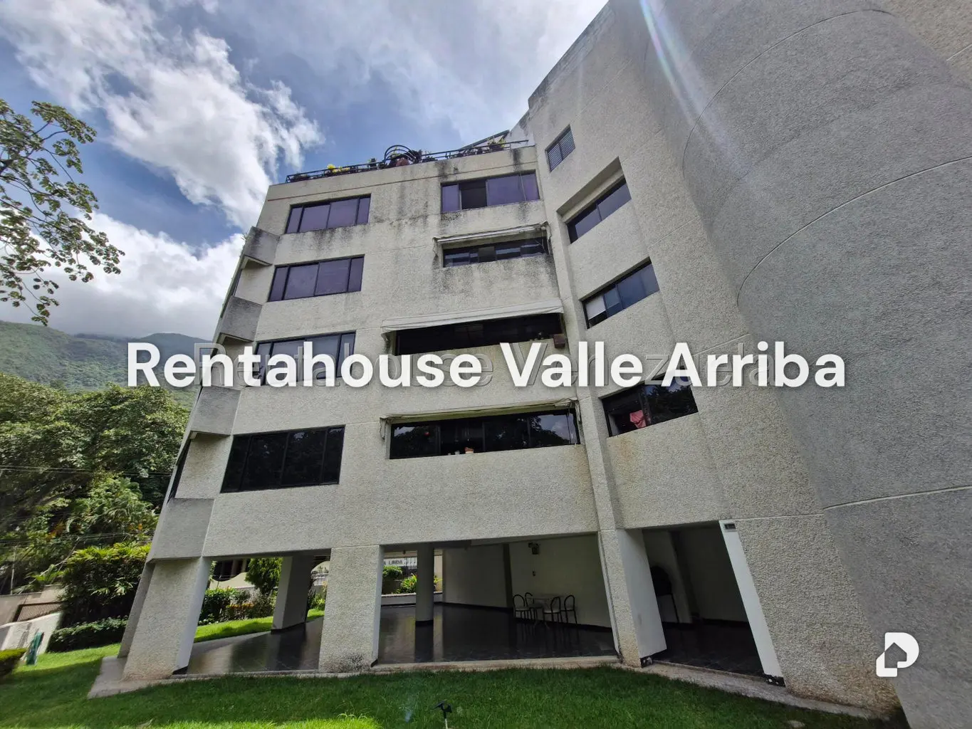 Apartamento en Los Palos Grandes, Caracas – 26
