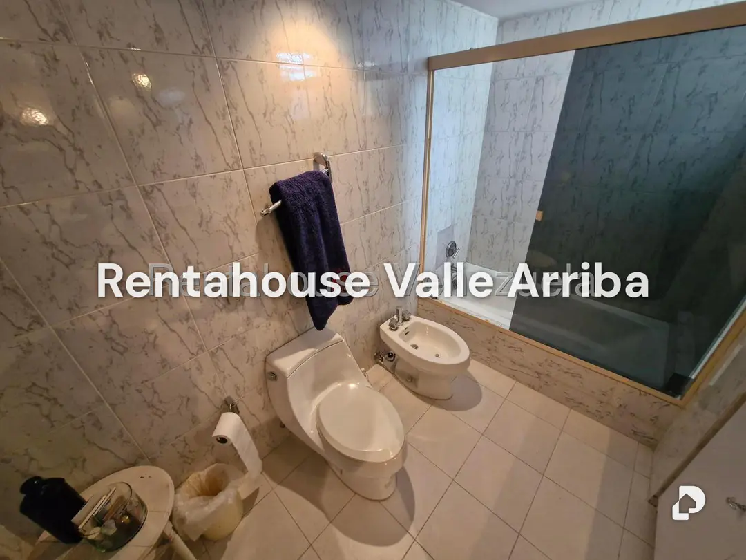 Apartamento en Los Palos Grandes, Caracas – 22