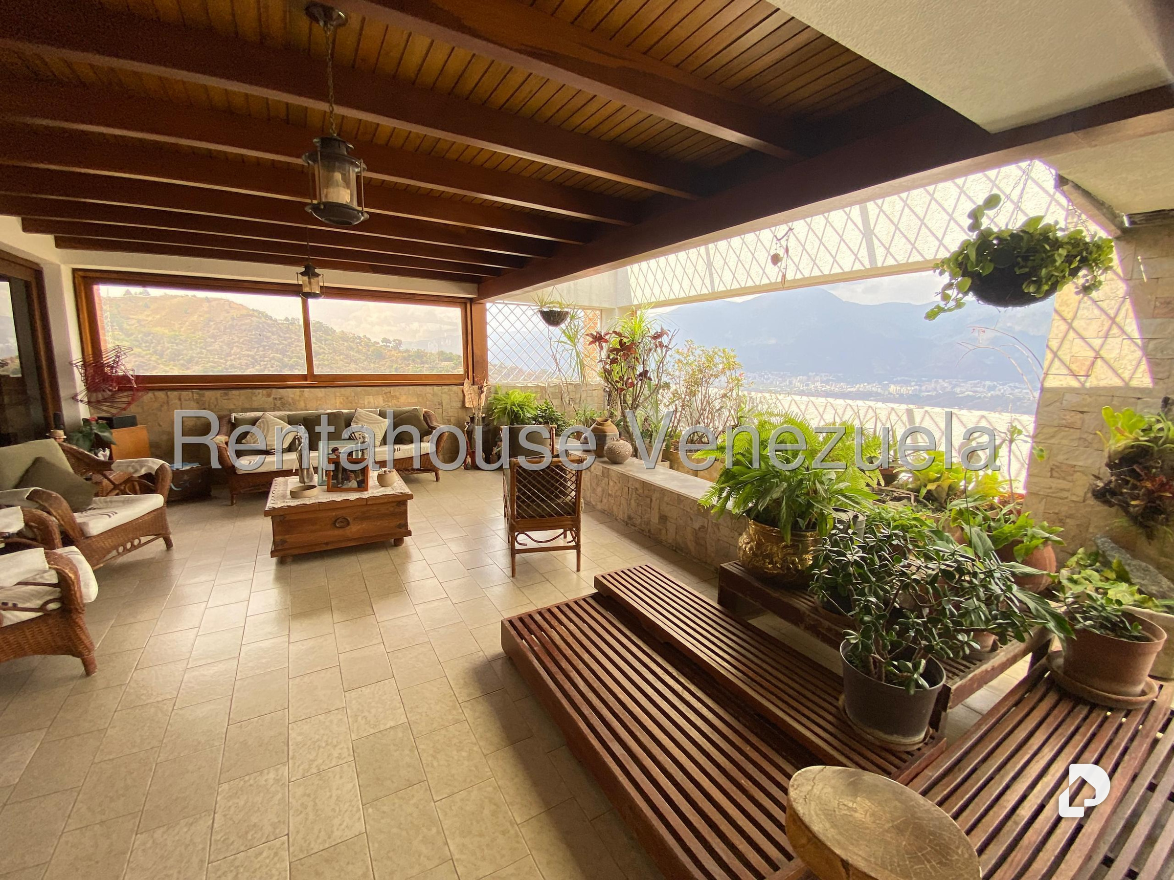 Apartamento en Los Naranjos (del Cafetal), Caracas