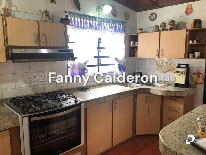 Casa en Las Polonias Nuevas, Altos Mirandinos – 11