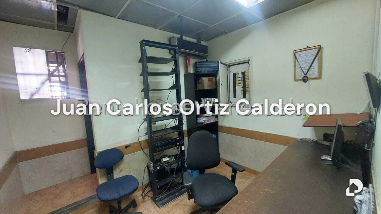 Local comercial en Catia, Caracas – 28