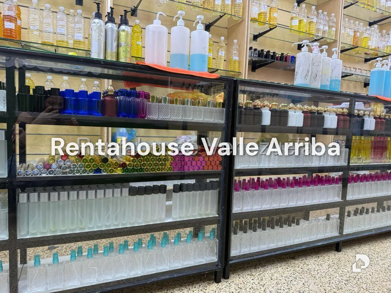 Local comercial en El Recreo, Caracas – 23