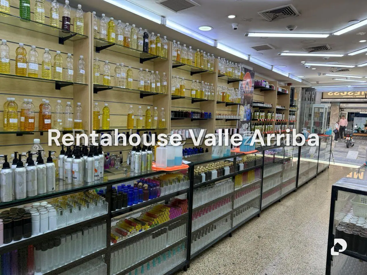 Local comercial en El Recreo, Caracas – 4