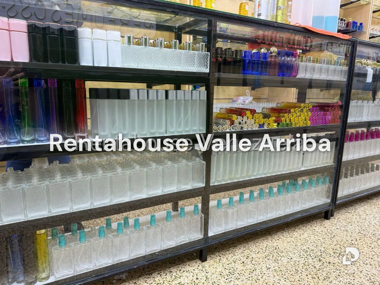 Local comercial en El Recreo, Caracas – 24