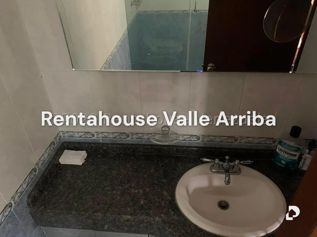 Apartamento en La Florida, Caracas – 18