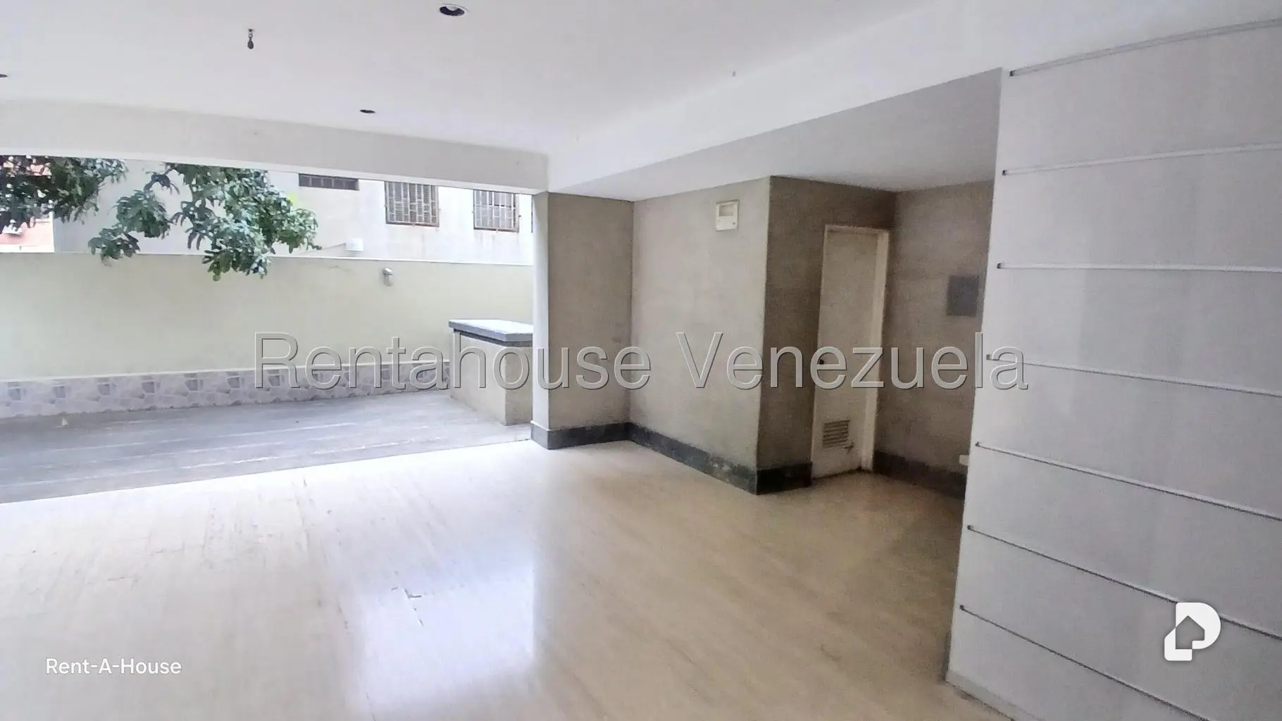 Apartamento en La Florida, Caracas – 16