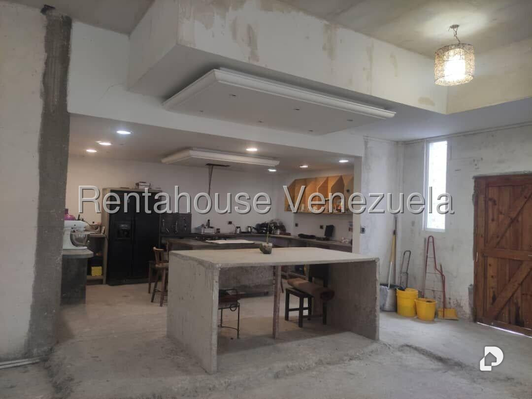 Casa en Los Guayabitos, Caracas – 6