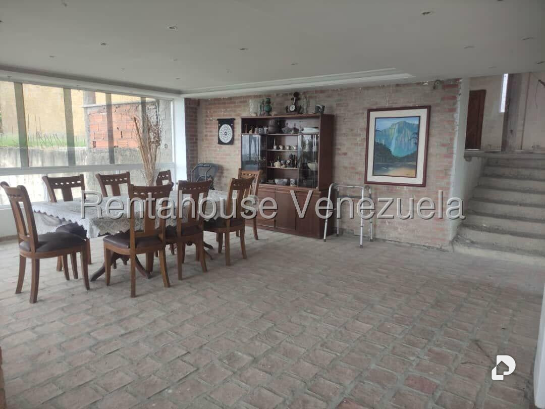 Casa en Los Guayabitos, Caracas – 2