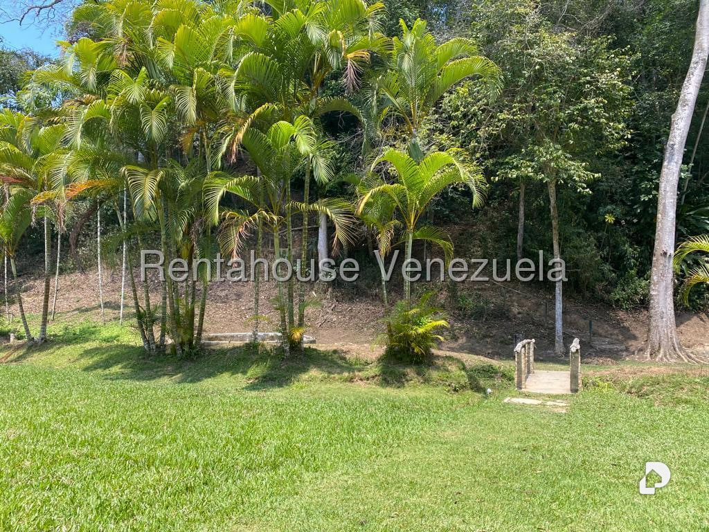 Terreno en El Hatillo, Caracas – 30