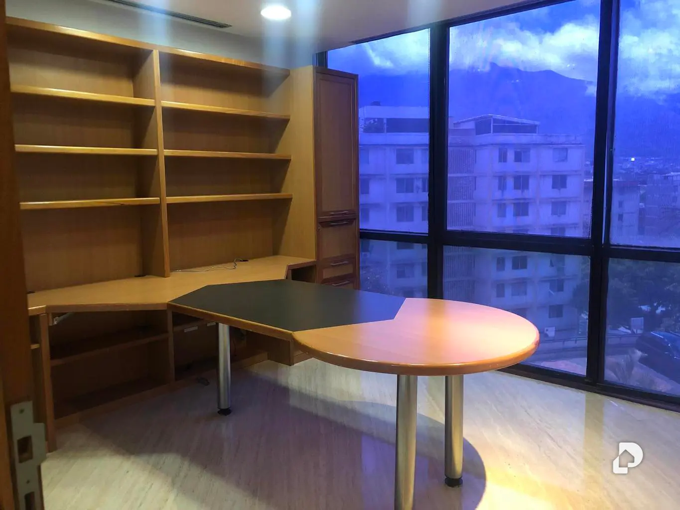 Oficina en Chuao, Caracas – 19