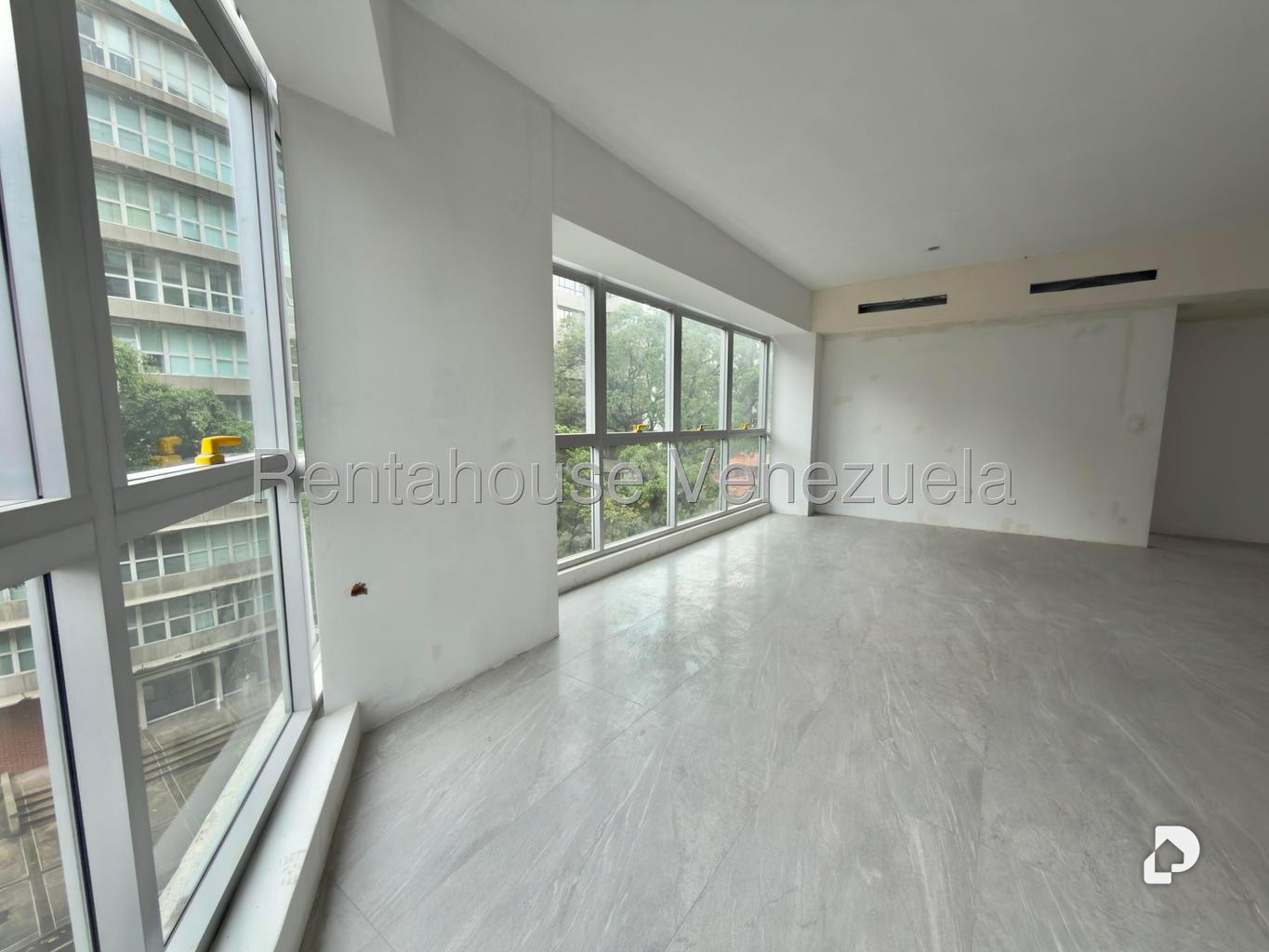 Apartamento en El Rosal, Caracas – 4