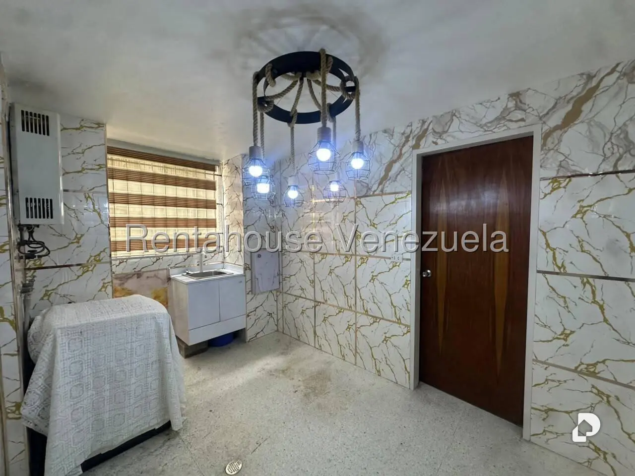 Apartamento en San Bernardino, Caracas – 12