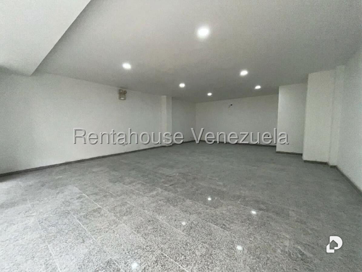 Local comercial en Santa Paula, Caracas – 9