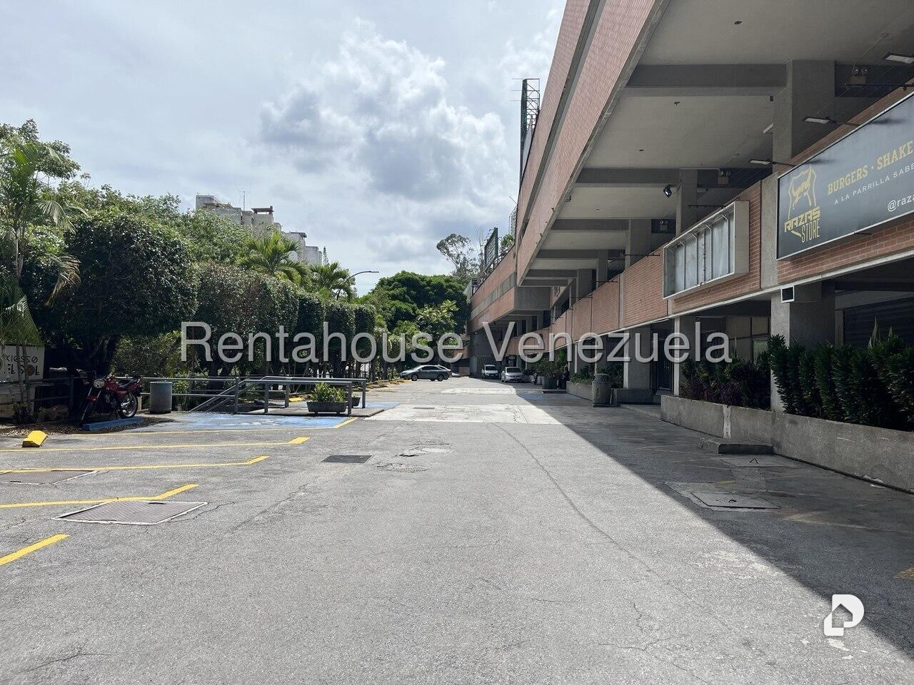 Local comercial en Santa Paula, Caracas – 3