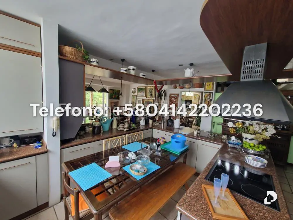 Casa en Lomas de La Lagunita, Caracas – 8