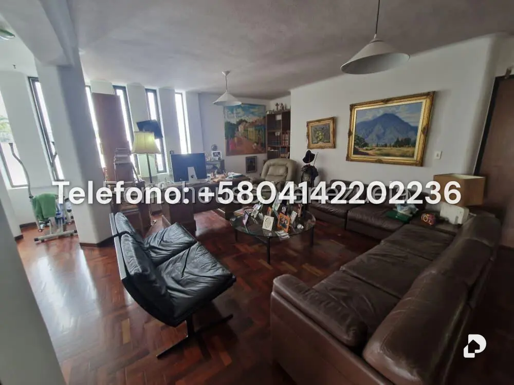 Casa en Lomas de La Lagunita, Caracas – 33