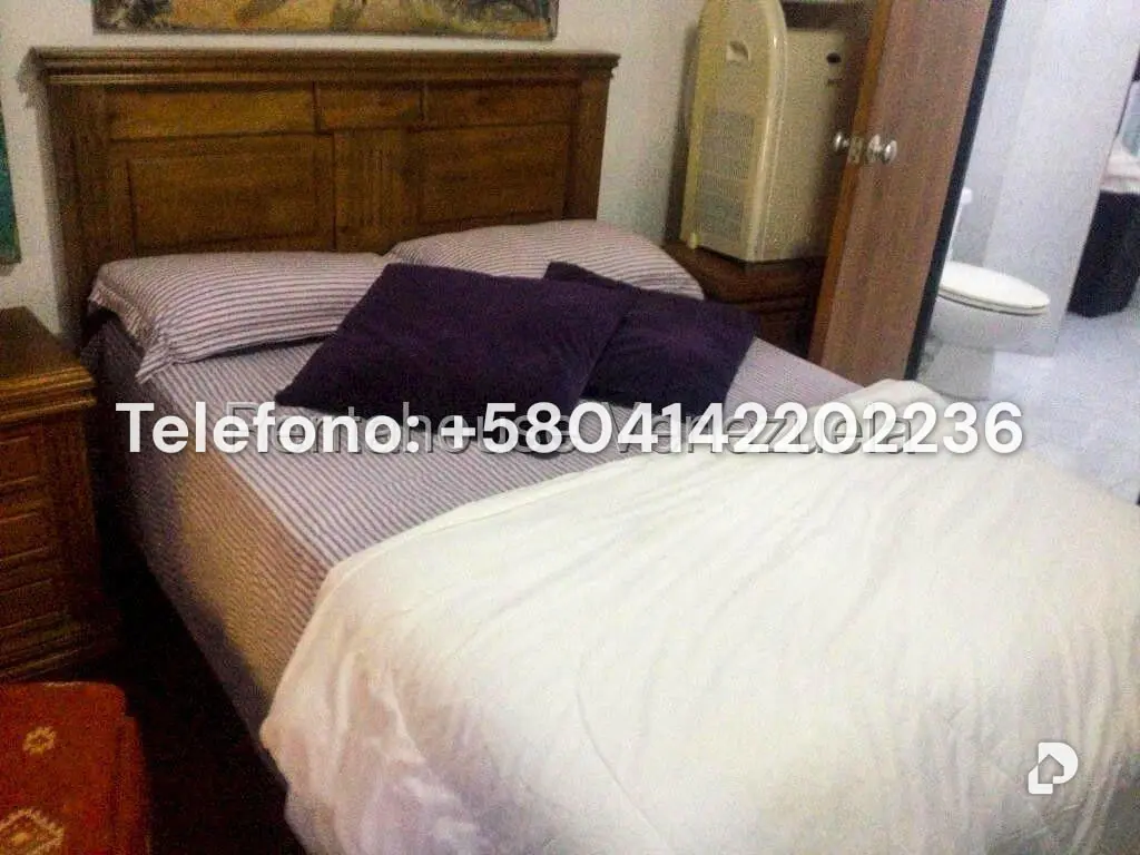Casa en Lomas de La Lagunita, Caracas – 26