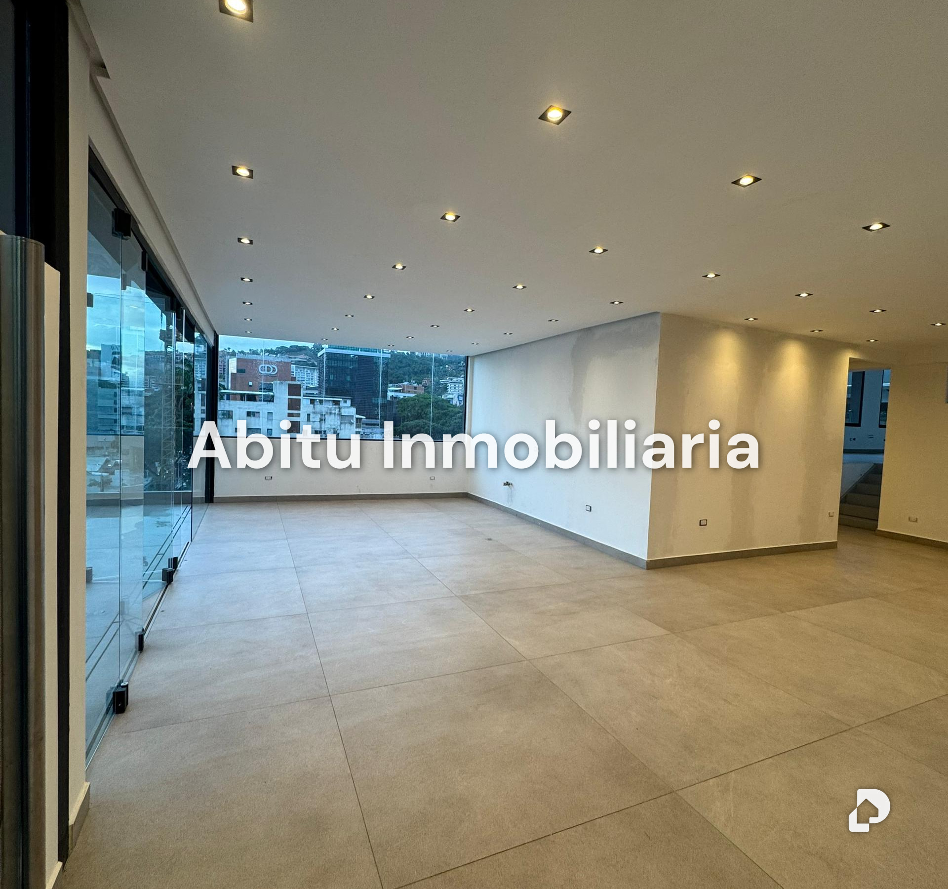 Local comercial en Las Mercedes, Caracas – 10