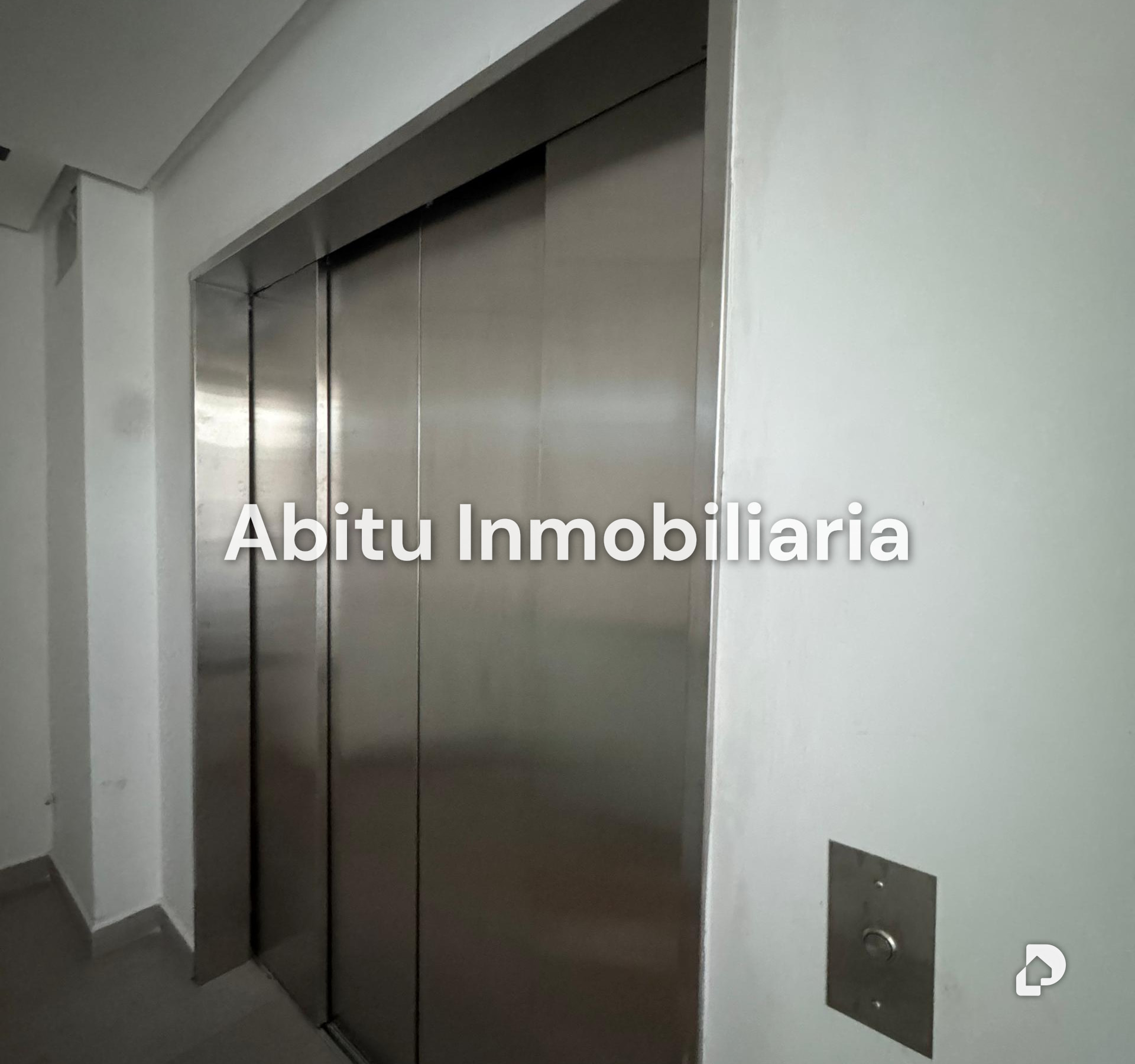 Local comercial en Las Mercedes, Caracas – 14