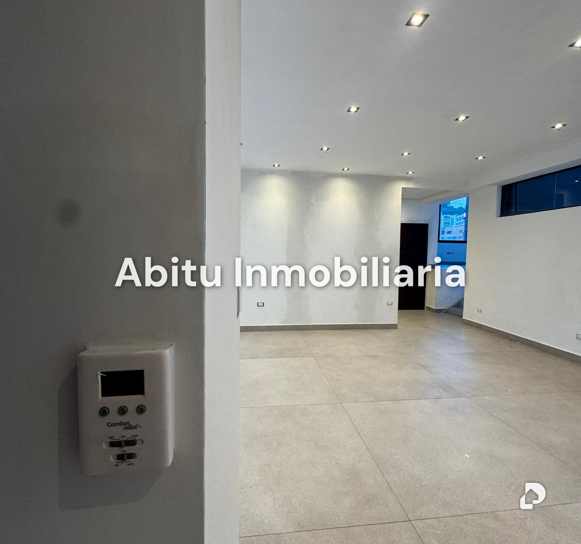 Local comercial en Las Mercedes, Caracas – 11