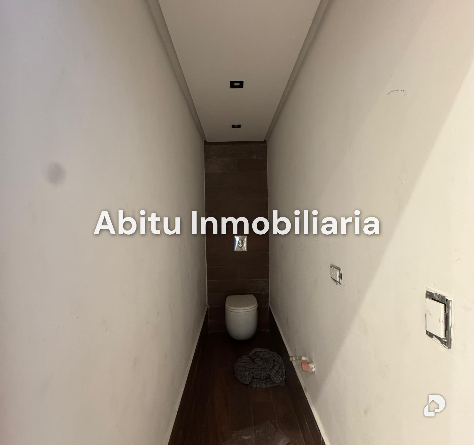Local comercial en Las Mercedes, Caracas – 13