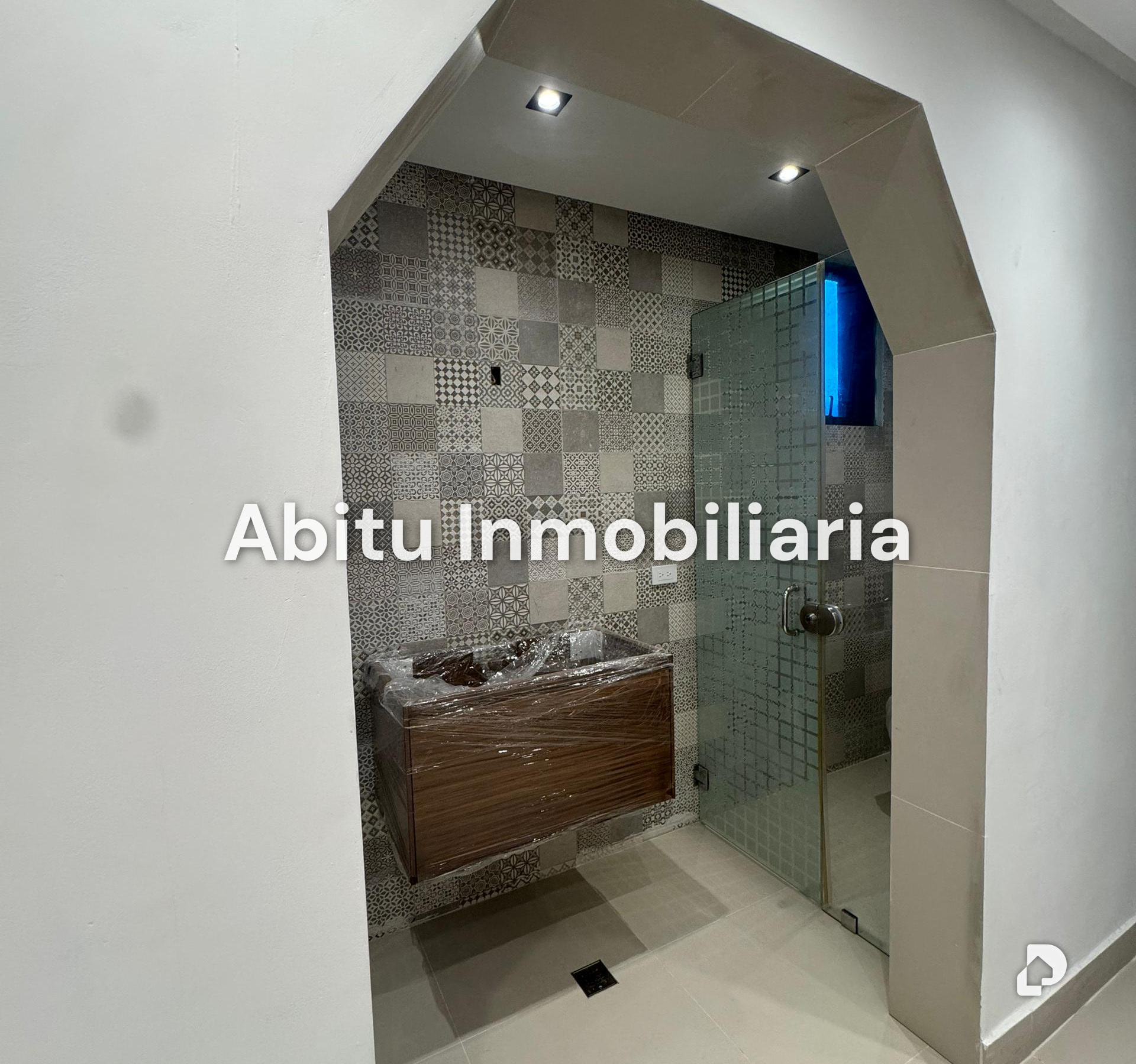 Local comercial en Las Mercedes, Caracas – 8