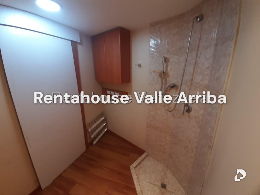 Commercial space in Los Palos Grandes, Caracas – 13