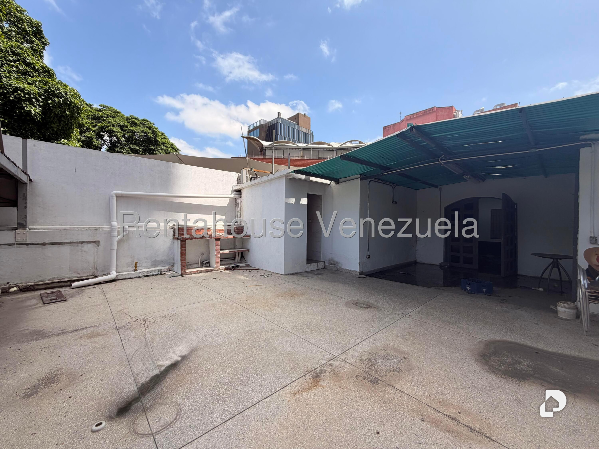 Local comercial en Las Mercedes, Caracas