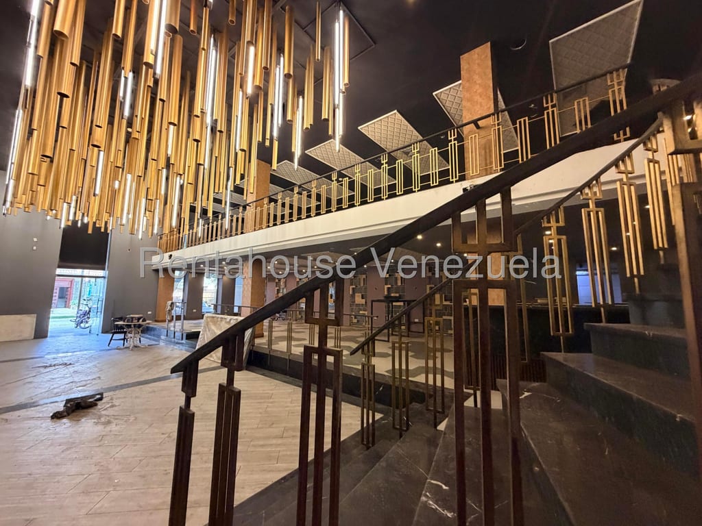 Local comercial en Las Mercedes, Caracas - 1