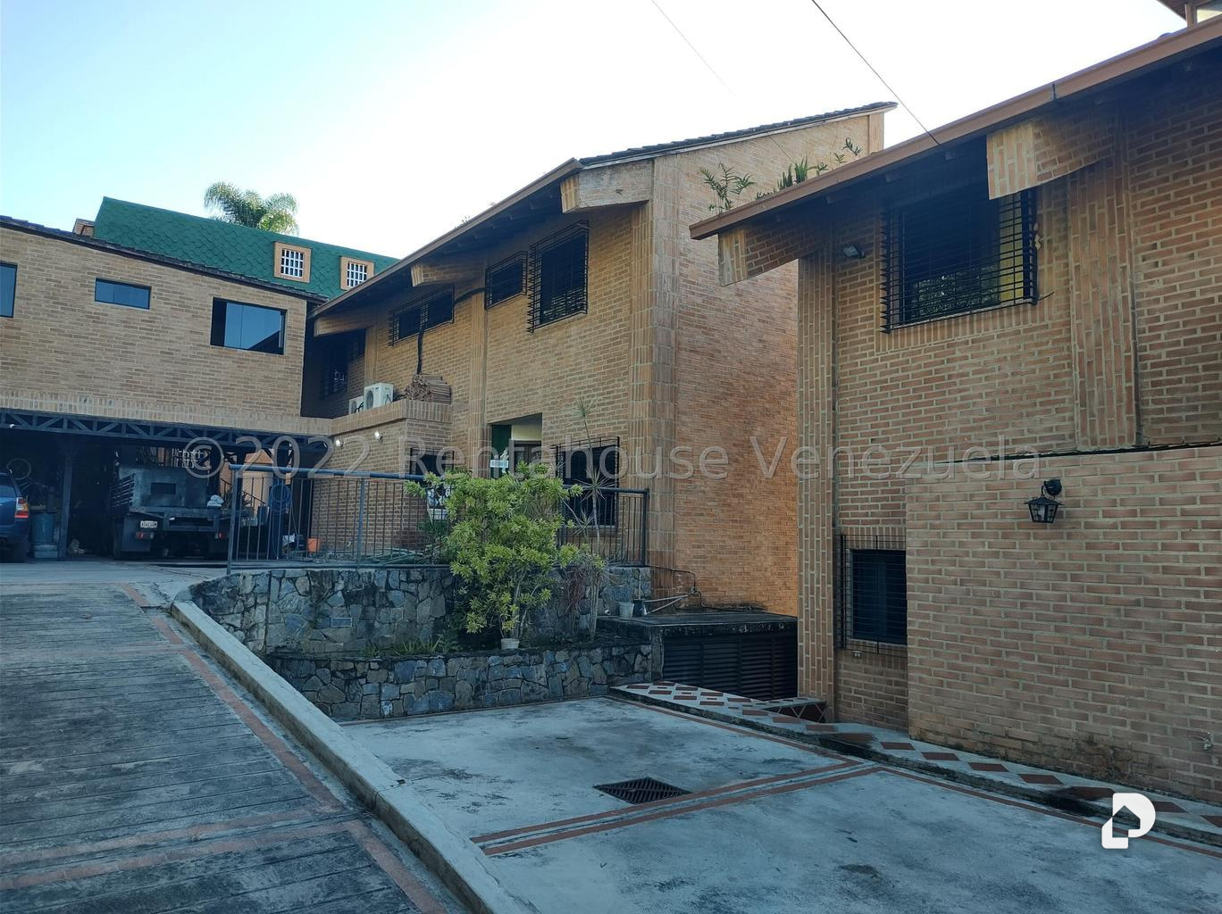 Casa en Oripoto, Caracas – 19