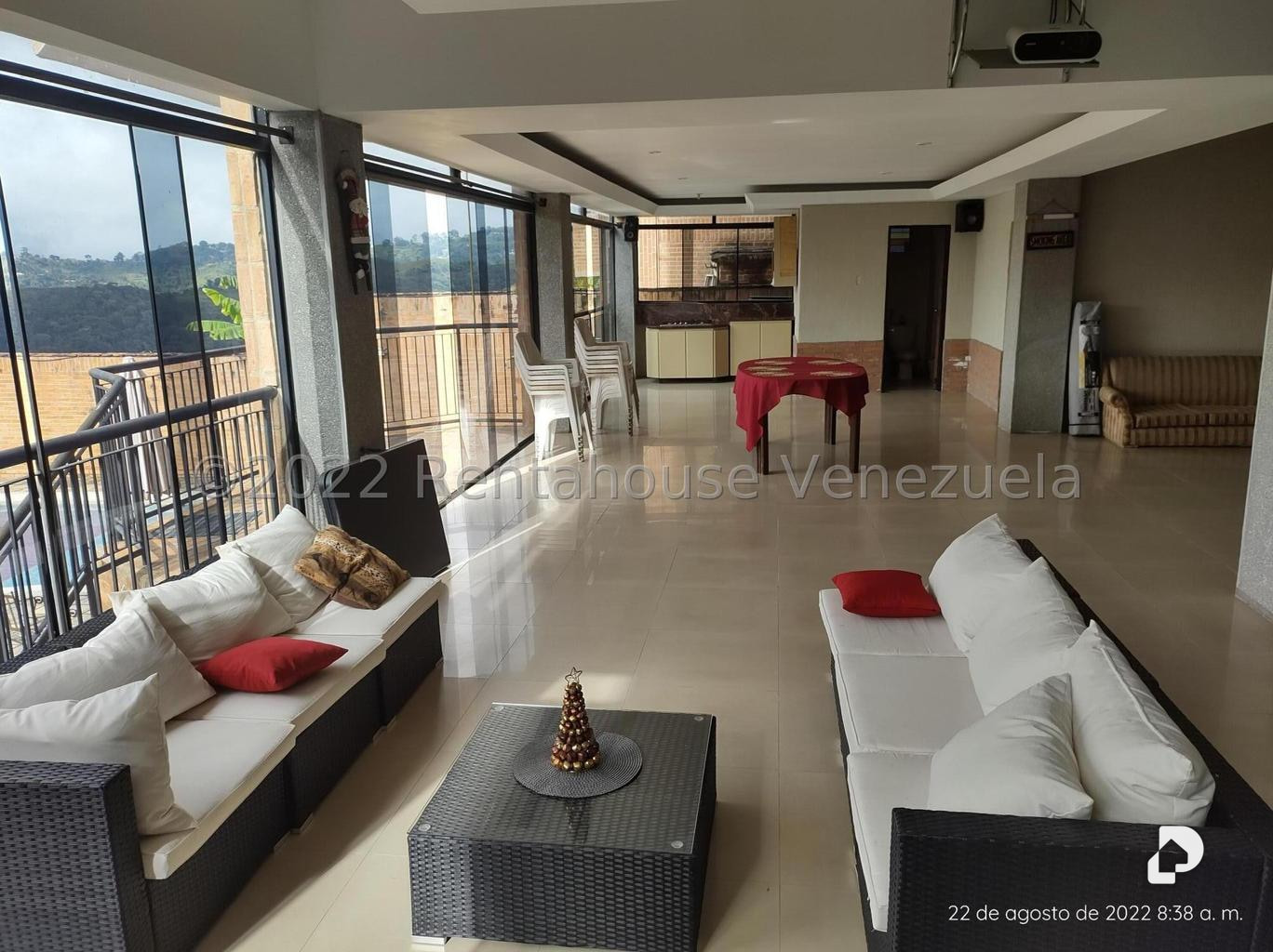 Casa en Oripoto, Caracas – 8