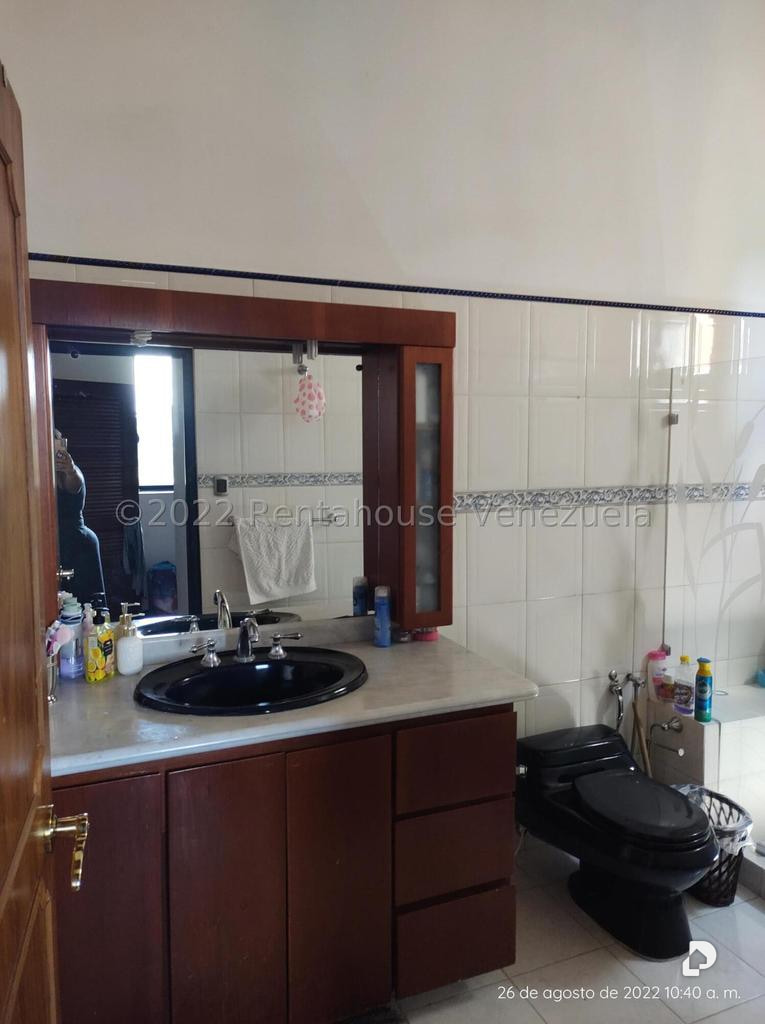 Casa en Oripoto, Caracas – 12