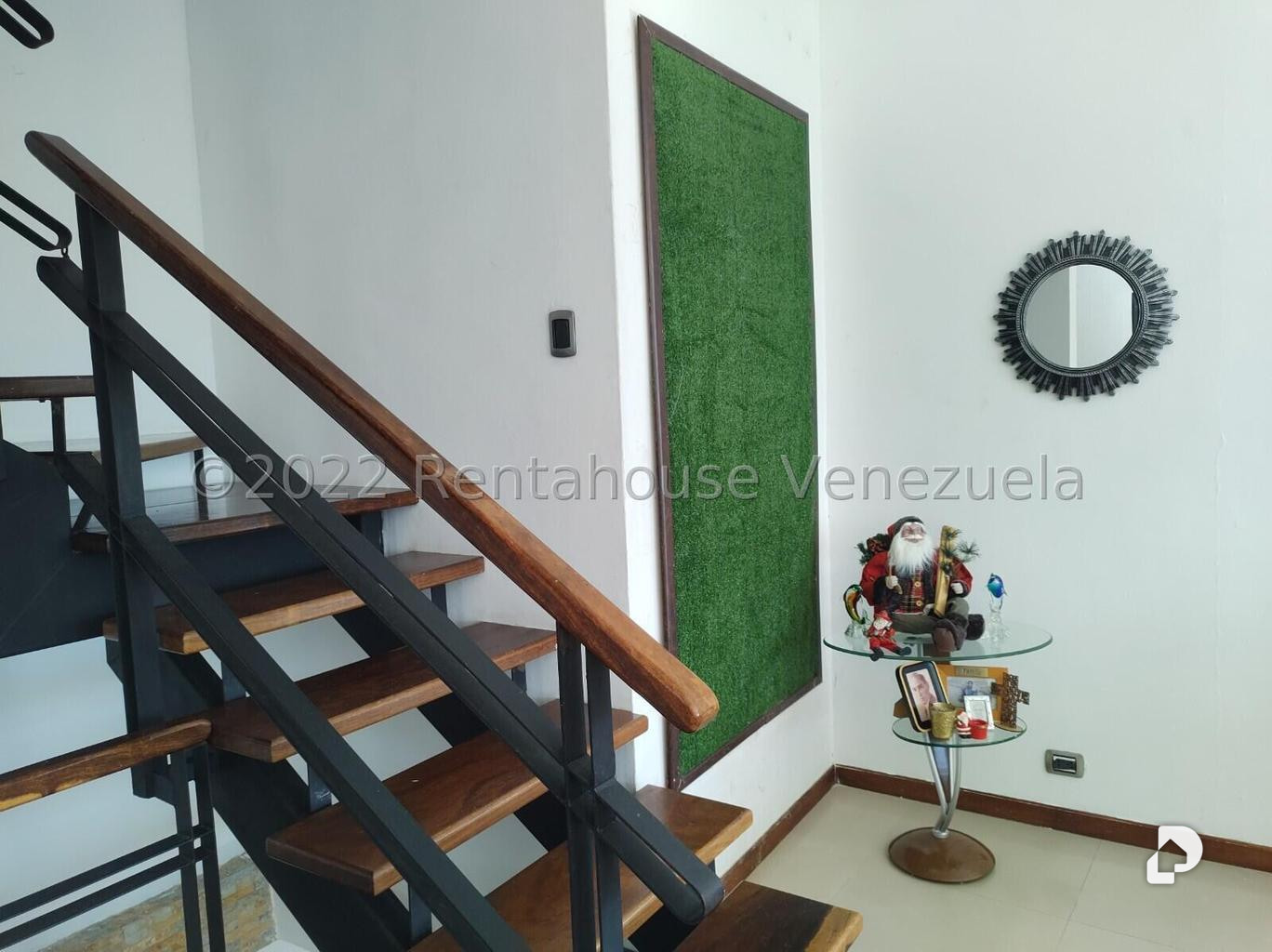 Casa en Oripoto, Caracas – 21