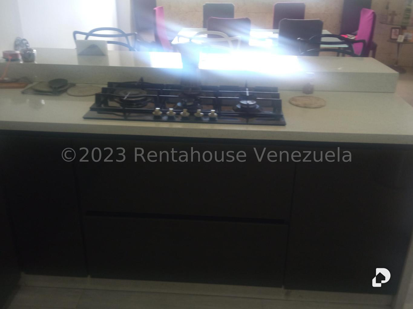 Casa en Oripoto, Caracas – 27