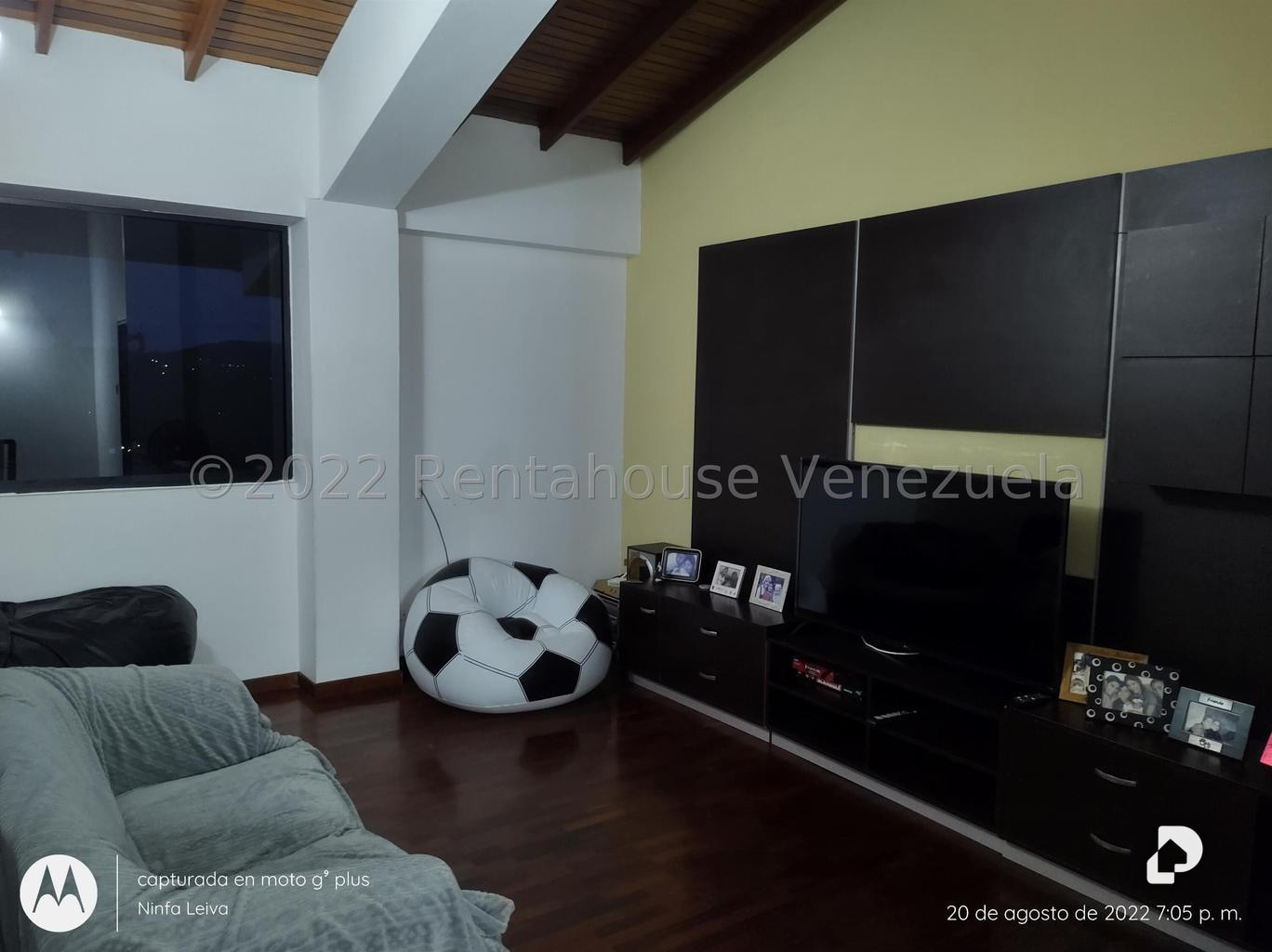 Casa en Oripoto, Caracas – 9