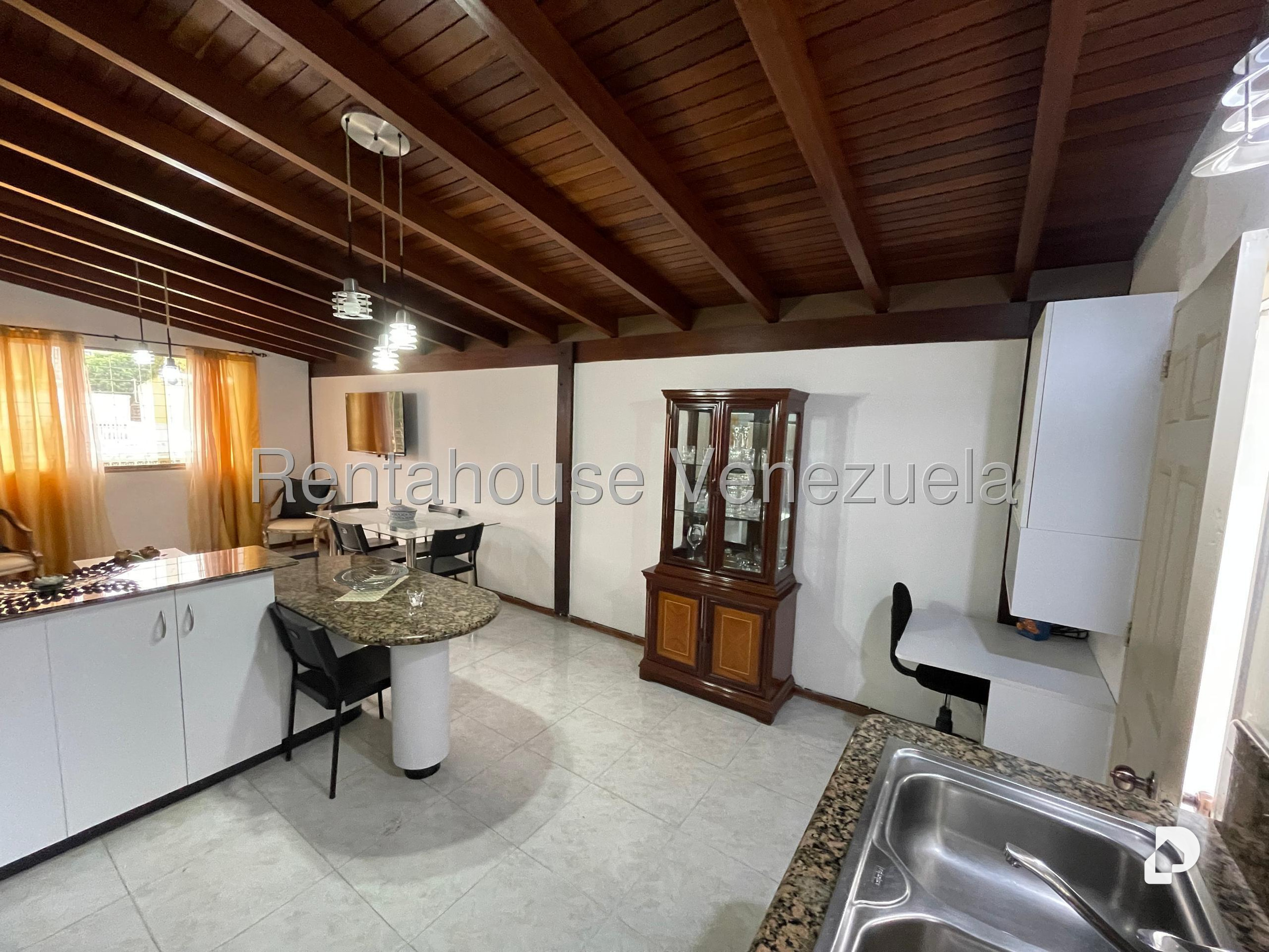 Anexo en La California Sur, Caracas – 8