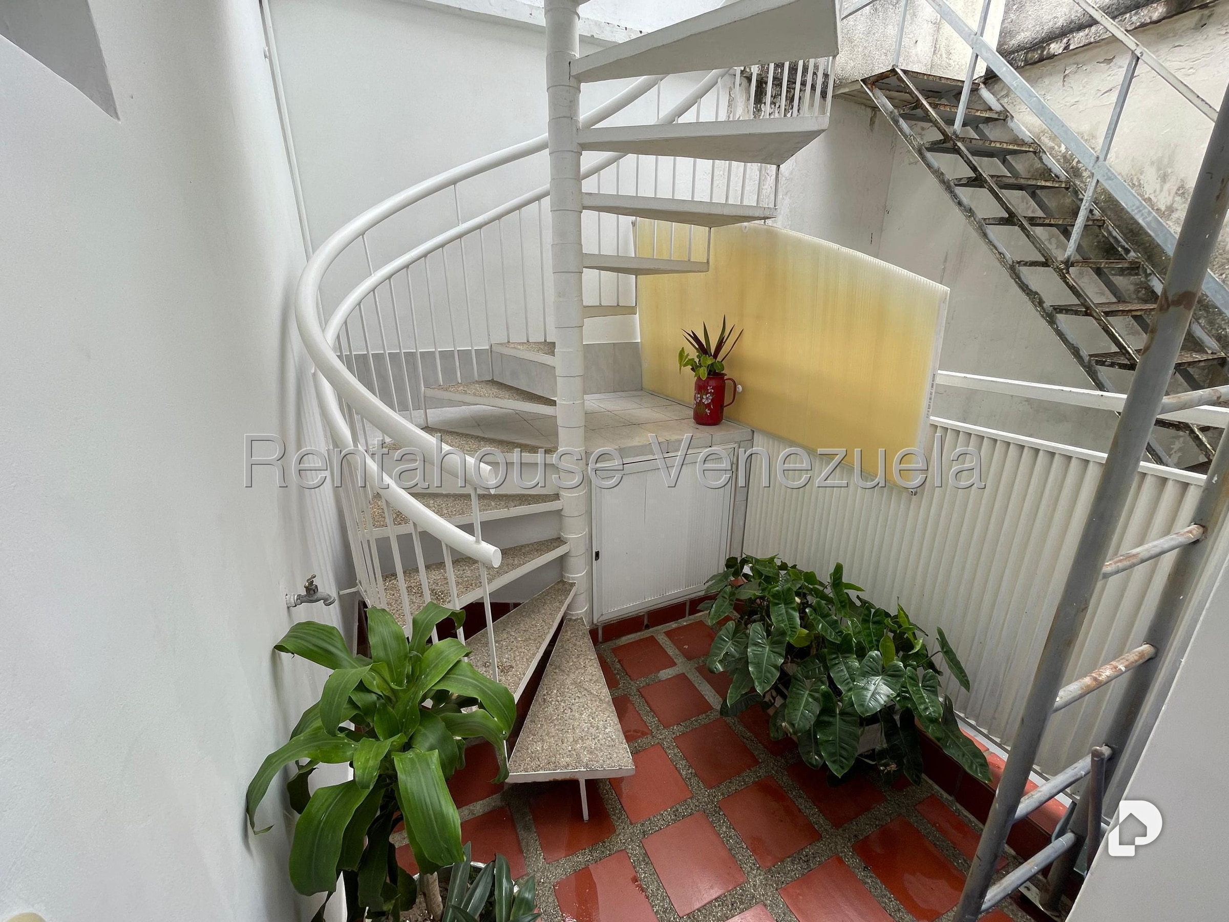 Anexo en La California Sur, Caracas – 3