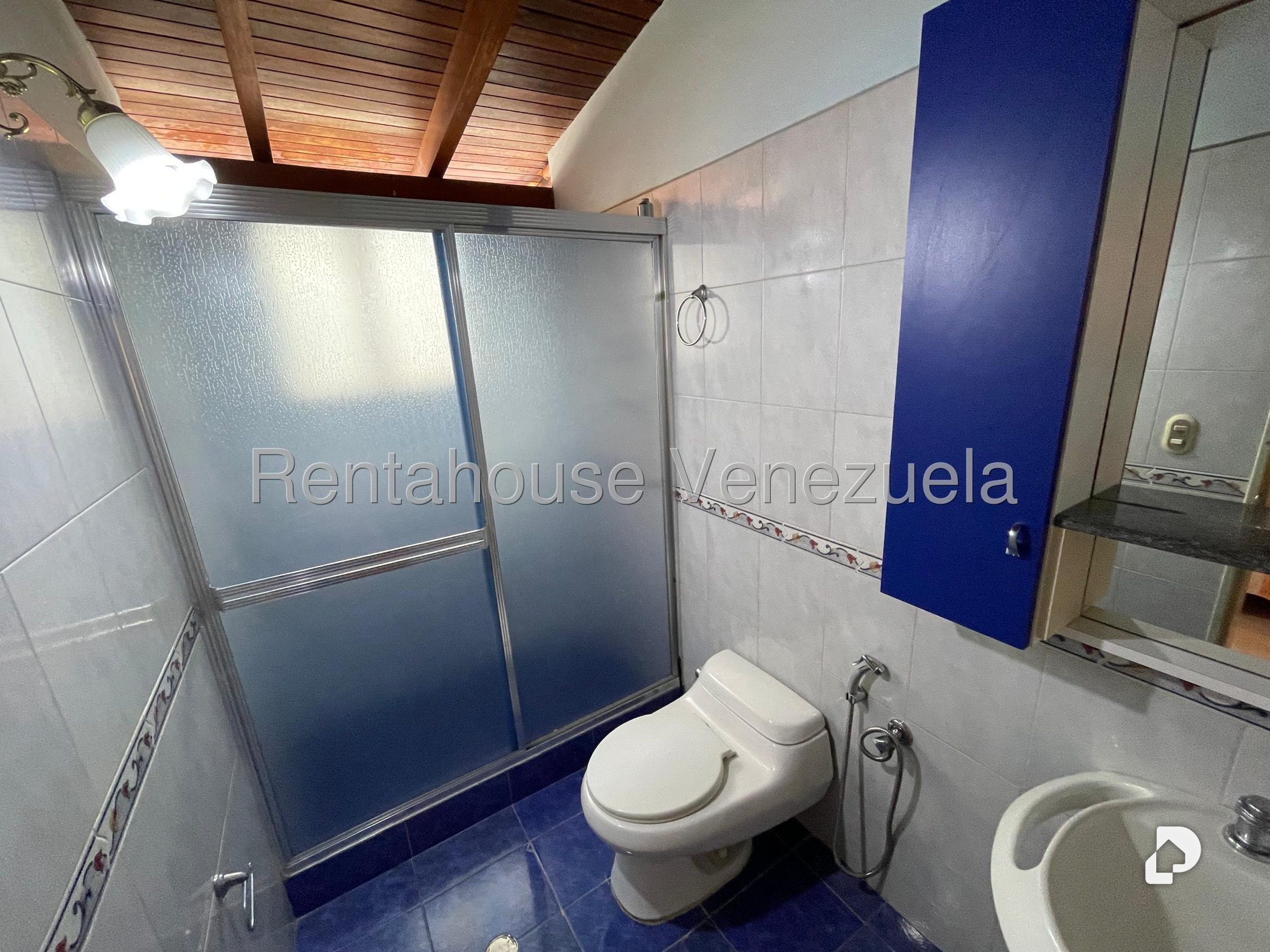 Anexo en La California Sur, Caracas – 14