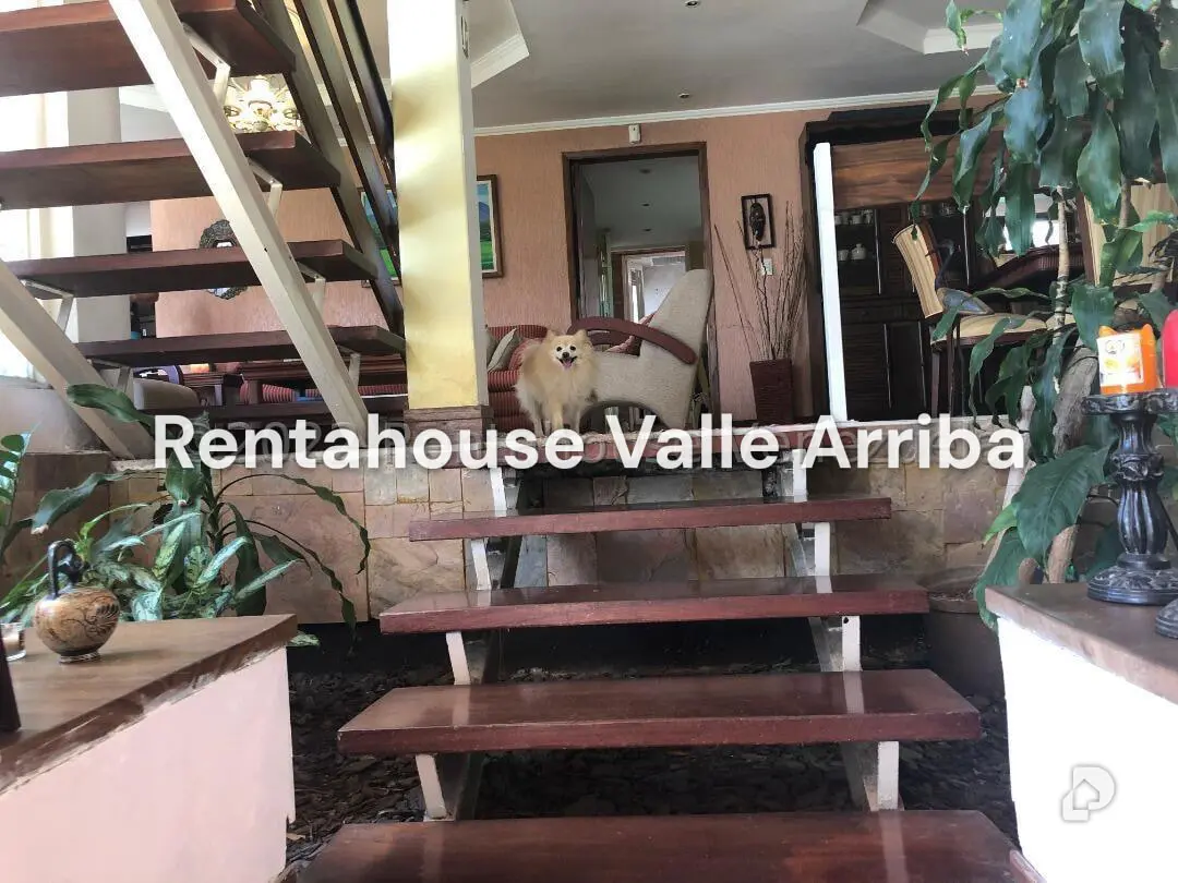 Casa en Colinas de Bello Monte, Caracas – 26