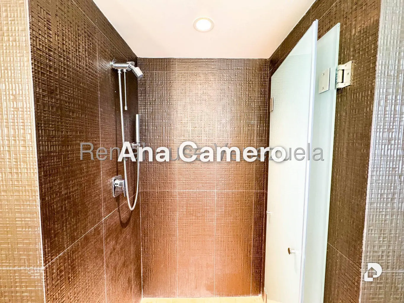 Apartamento en El Rosal, Caracas – 30