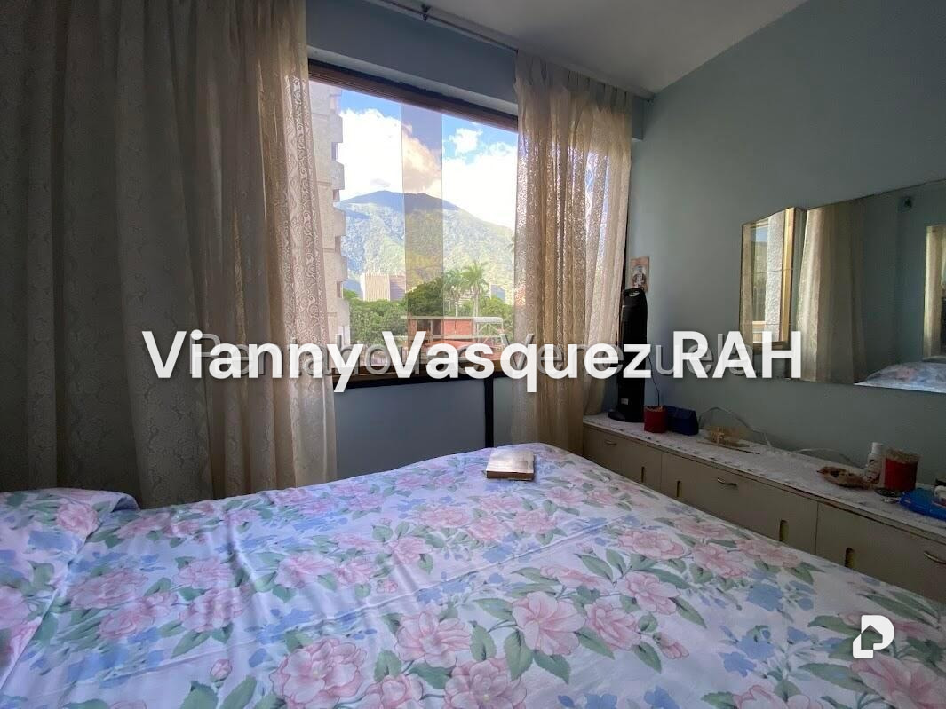 Apartamento en Altamira, Caracas – 17