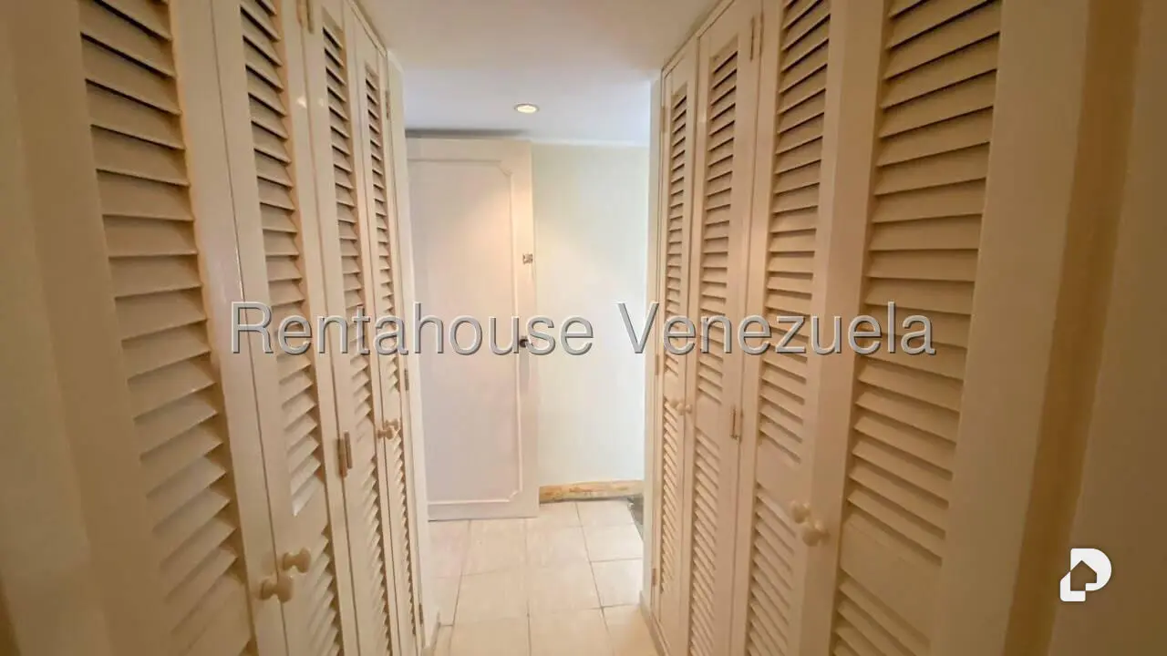 Apartamento en El Hatillo, Caracas – 24