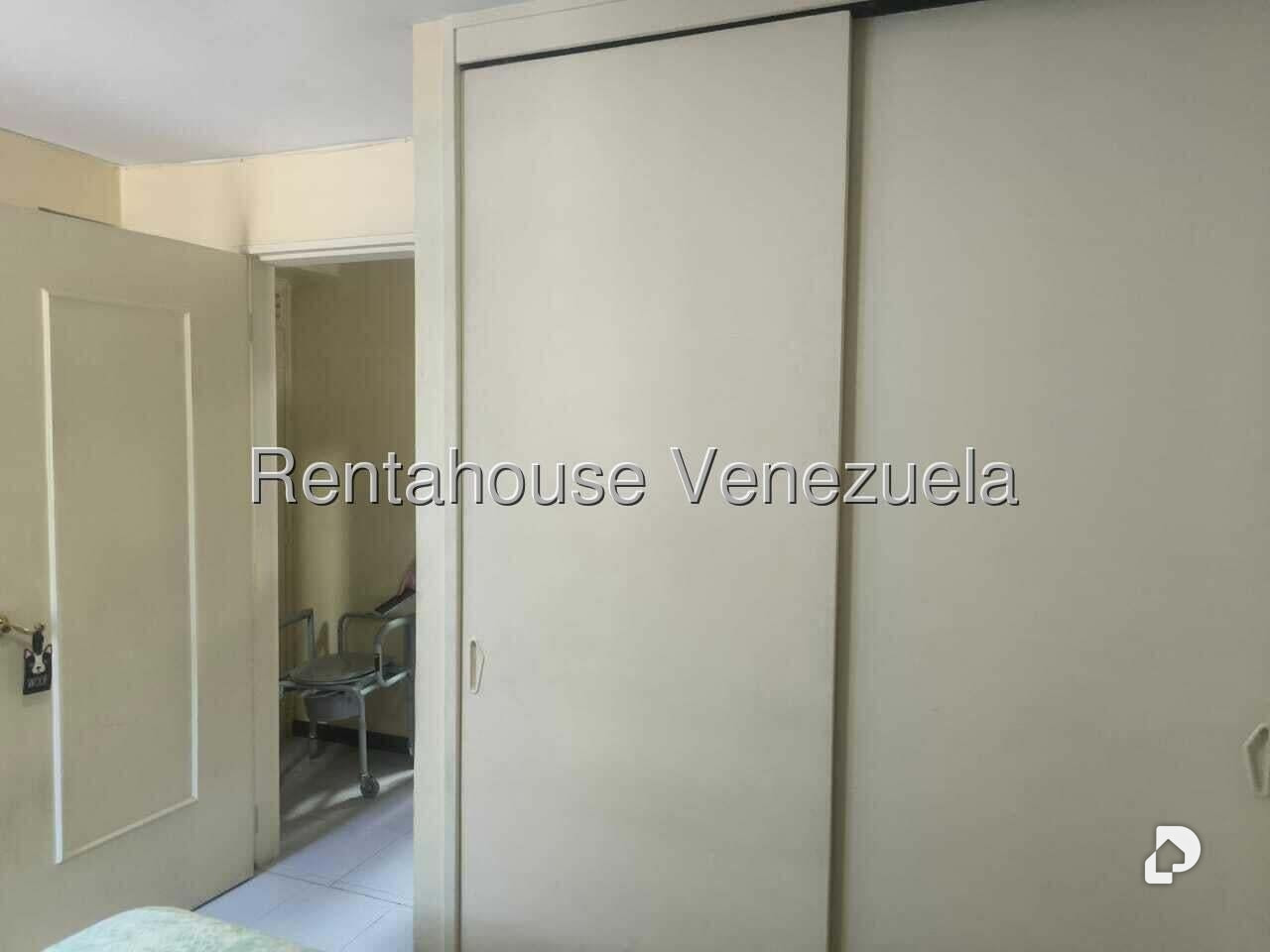 Apartamento en El Paraíso, Caracas – 22