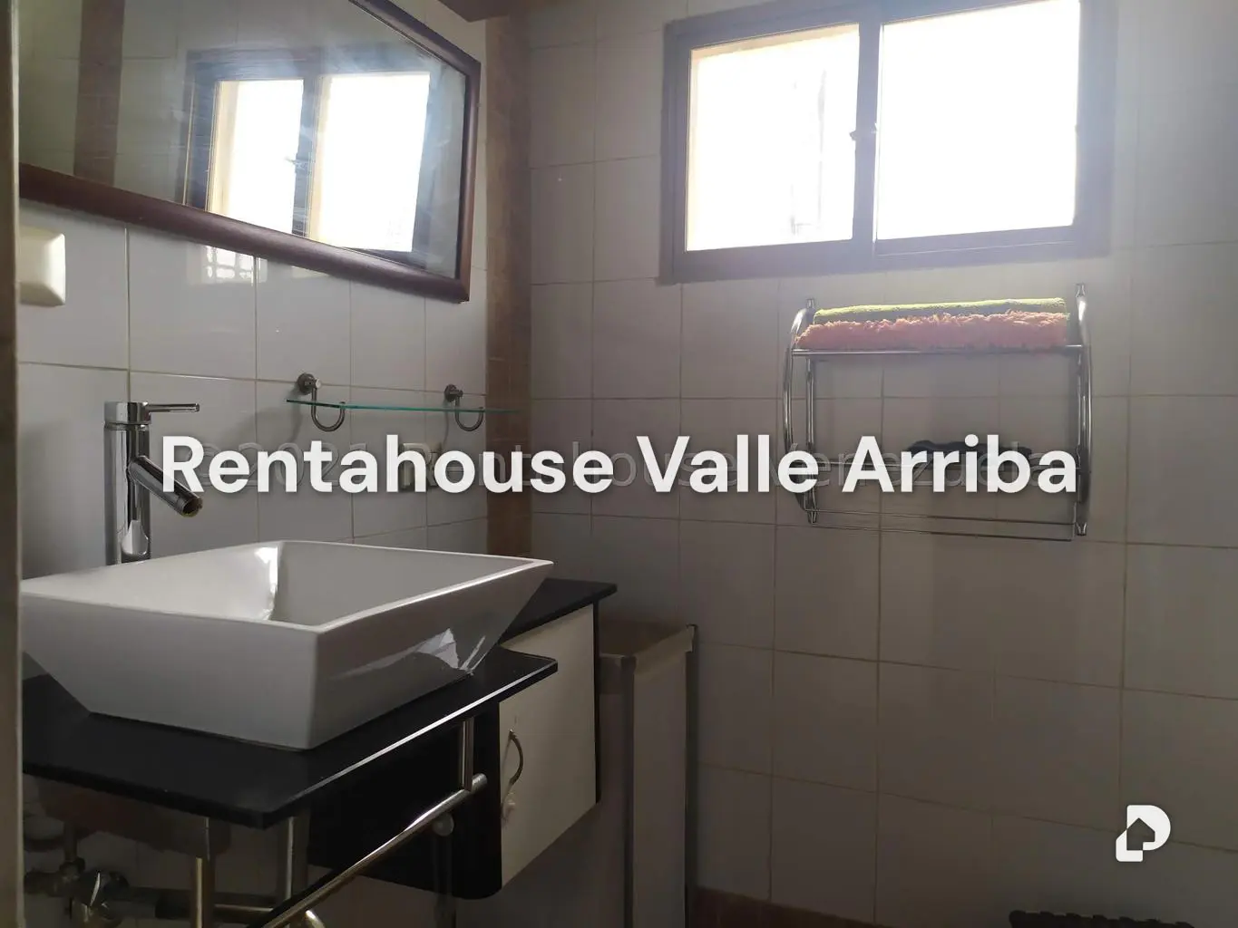 Casa en La Trinidad, Caracas – 28