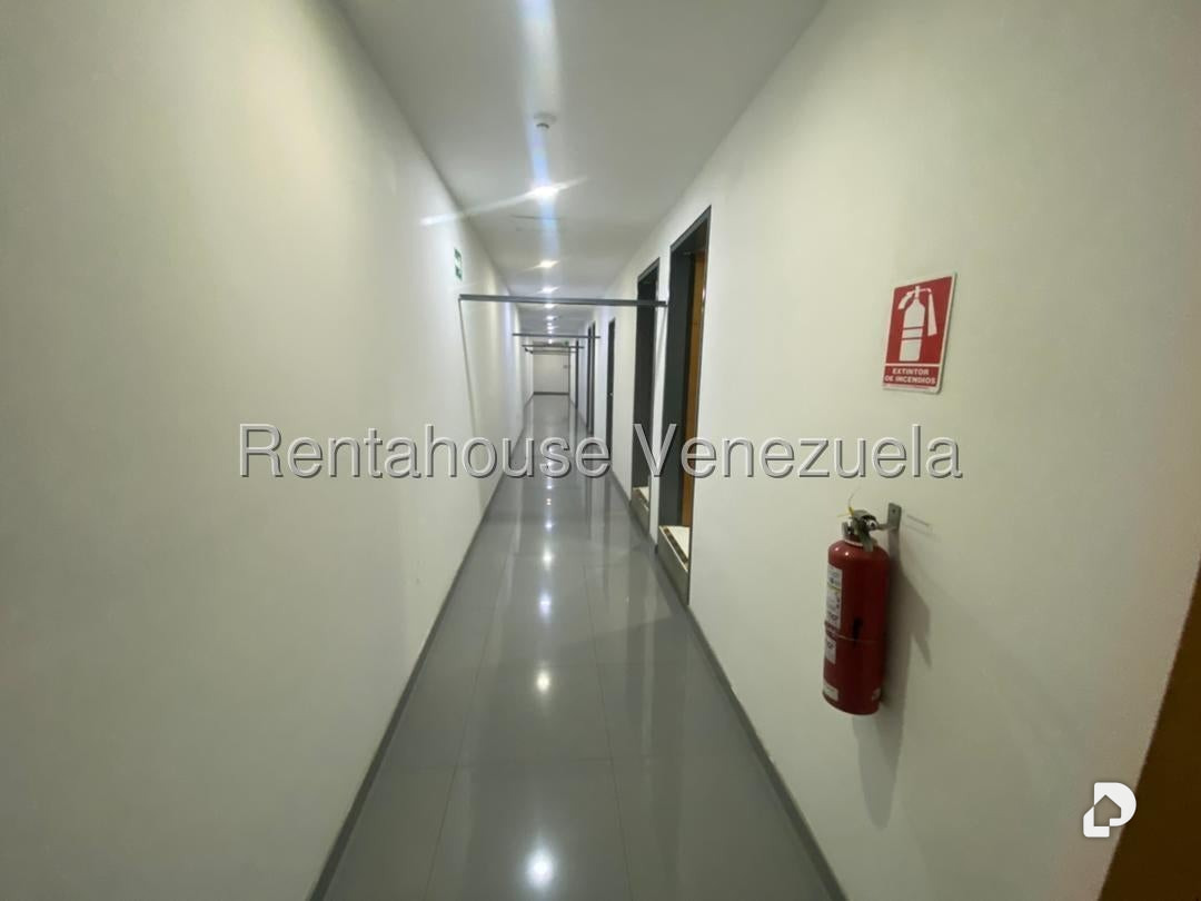 Galpón en Boleíta, Caracas – 11