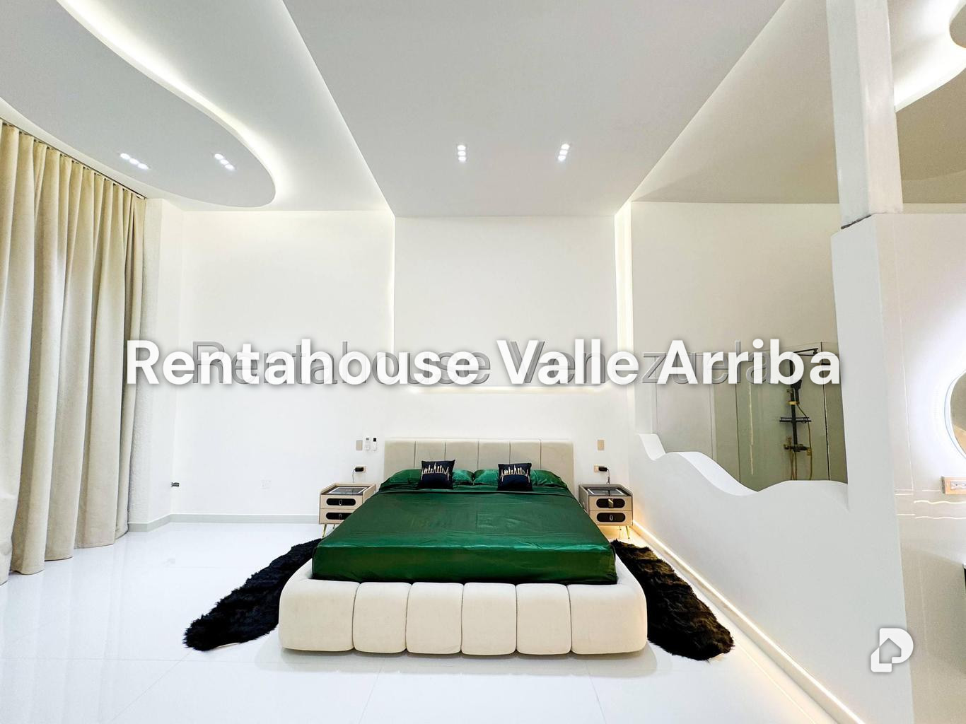 House in Cumbres de Curumo, Caracas – 22