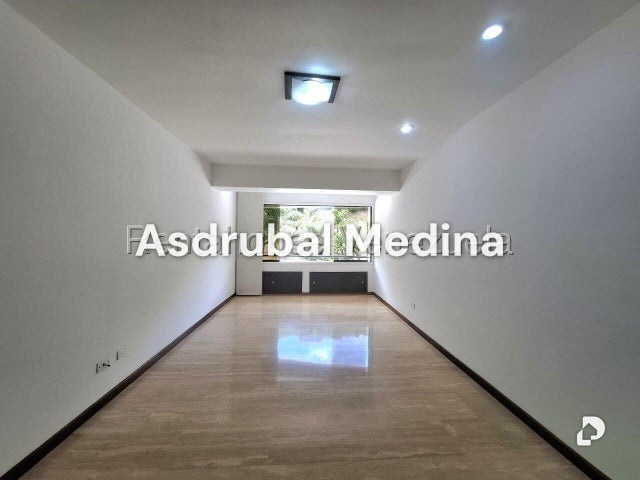 Apartment in Santa Fe, Caracas – 2