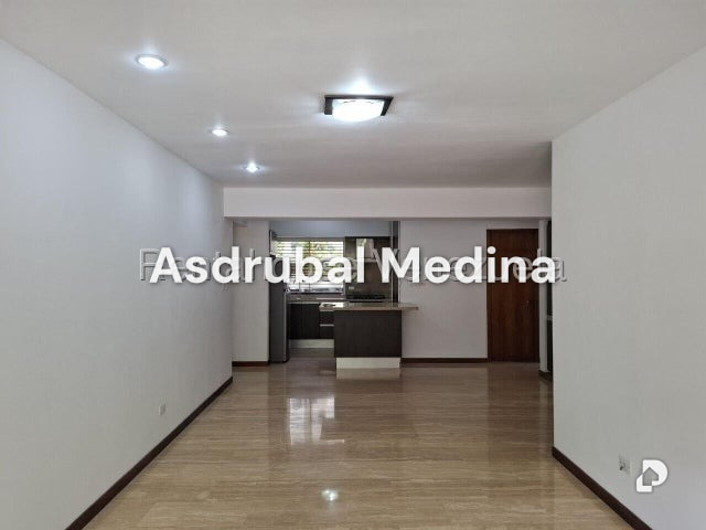 Apartment in Santa Fe, Caracas – 3